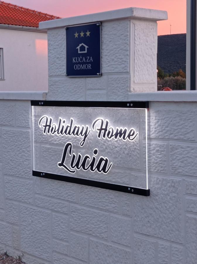 Holiday Home Lucia 罗佐瓦克 外观 照片